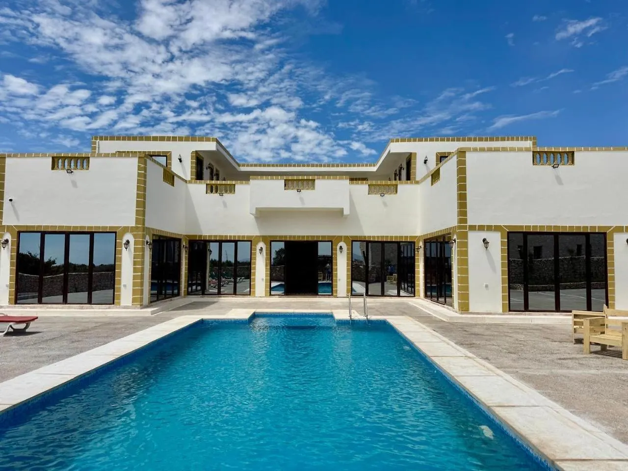 Dar Ibou, Villa 6 Chambres Avec Piscine エッサウィラ